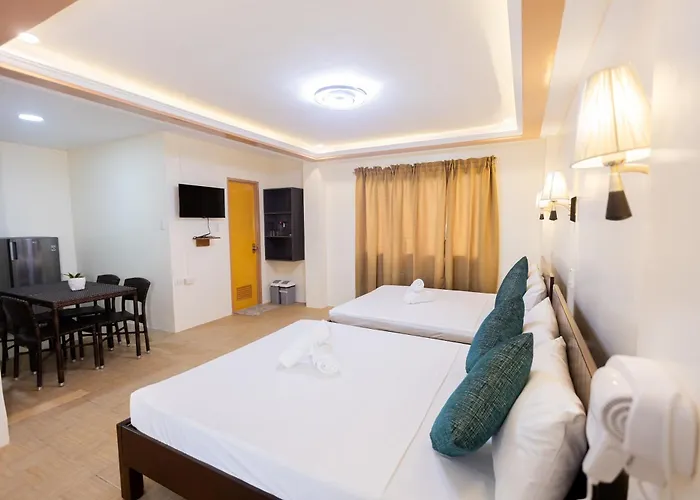 Anahaw Seaside Hotell 3*