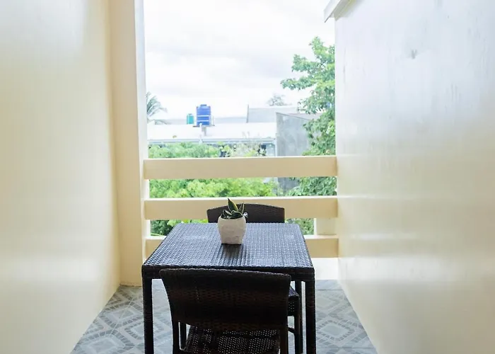 Anahaw Seaside Hotel