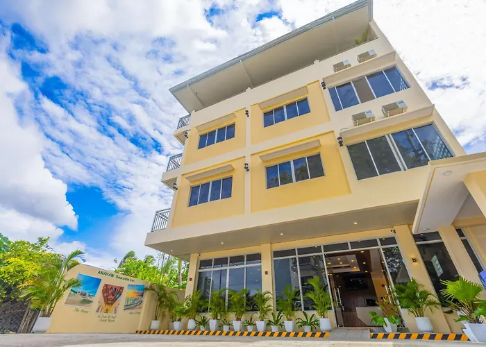 Anahaw Seaside Hotel